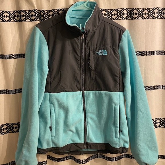 The North Face Jackets & Blazers - Barely worn North Face womens denali jacket